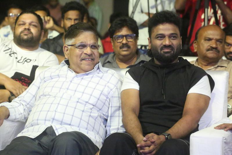 arya-movie-20-years-celebration-12.jpg