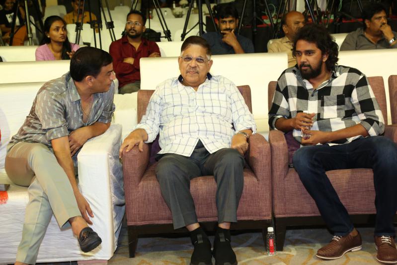 arya-movie-20-years-celebration-2.jpg