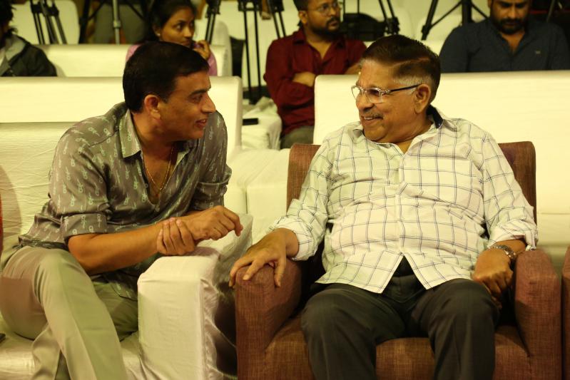arya-movie-20-years-celebration-3.jpg