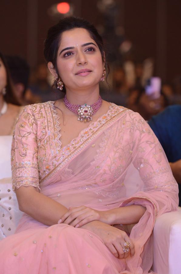 ashika-ranganath-stills-11.jpg