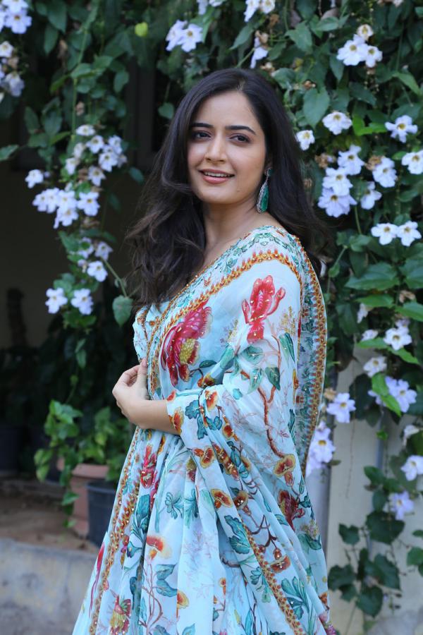 ashika-ranganath-stills-2-12.jpg