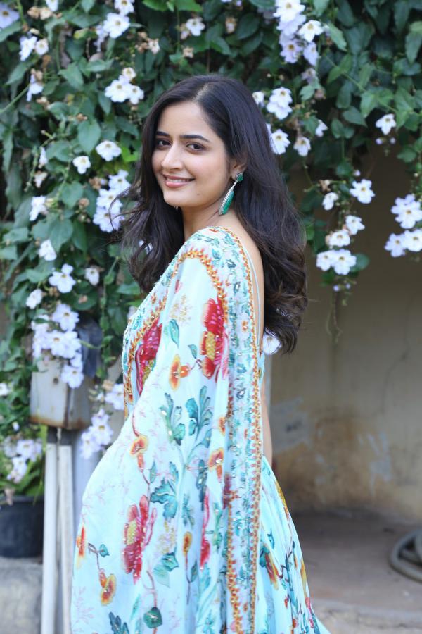 ashika-ranganath-stills-2-15.jpg