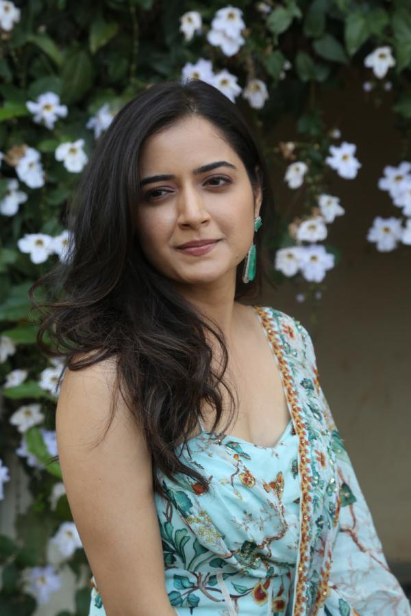ashika-ranganath-stills-2-4.jpg