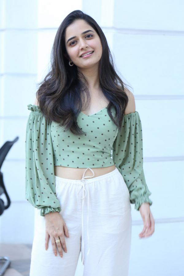 ashika-ranganath-stills-3-3.jpg