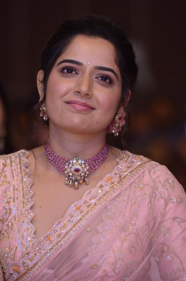 ashika-ranganath-stills-3.jpg