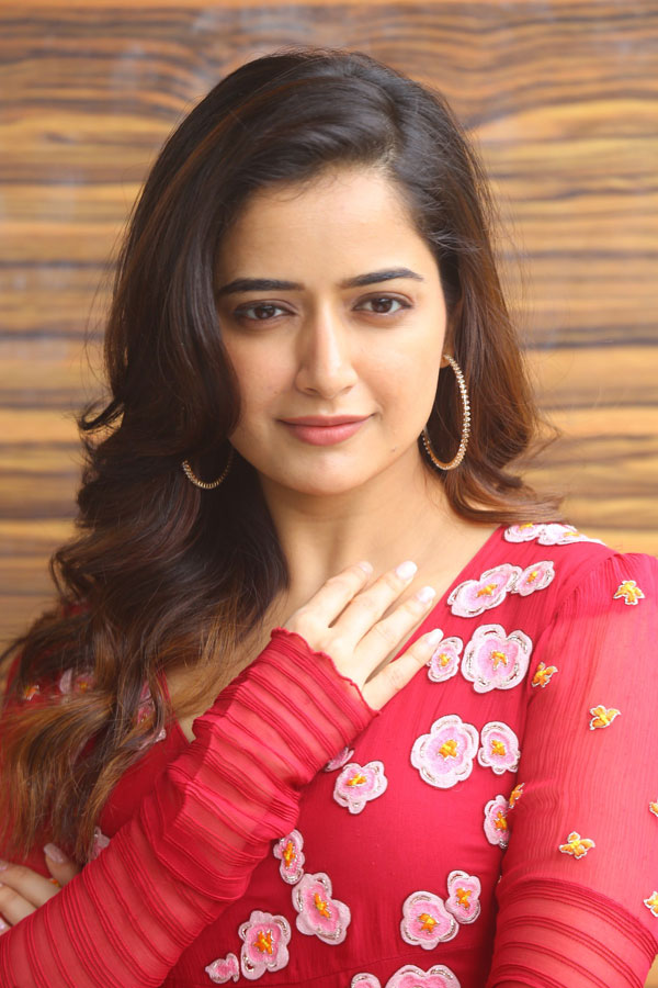 ashika-ranganath-stills-4-21.jpg