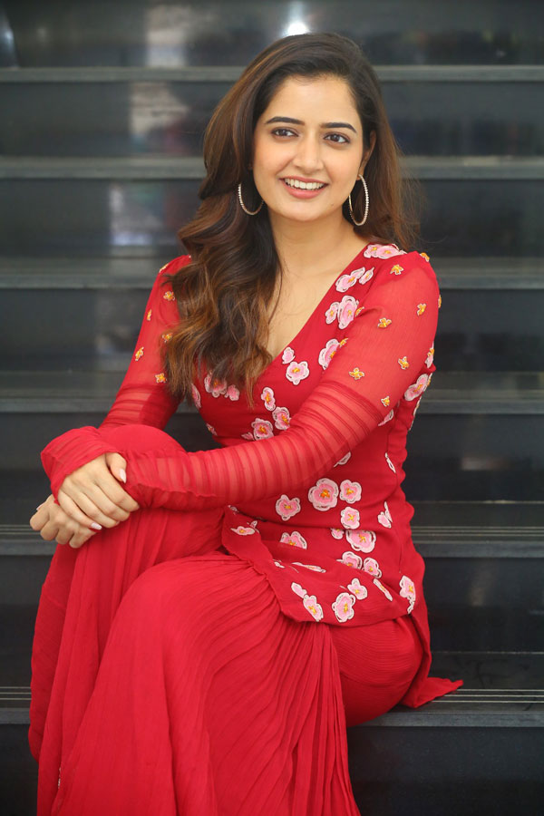 ashika-ranganath-stills-4-5.jpg