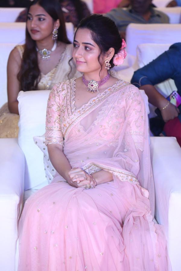 ashika-ranganath-stills-6.jpg
