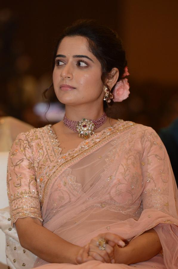 ashika-ranganath-stills-7.jpg