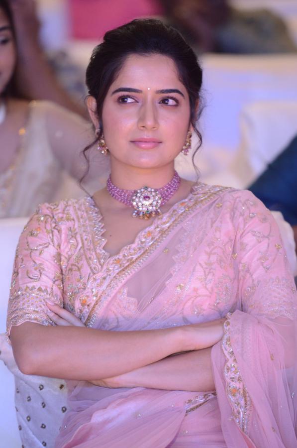 ashika-ranganath-stills-8.jpg