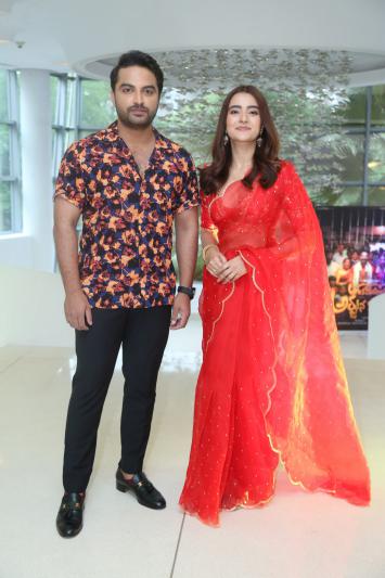 ashoka-vanamlo-arjuna-kalyanam-trailer-launch-2.jpg