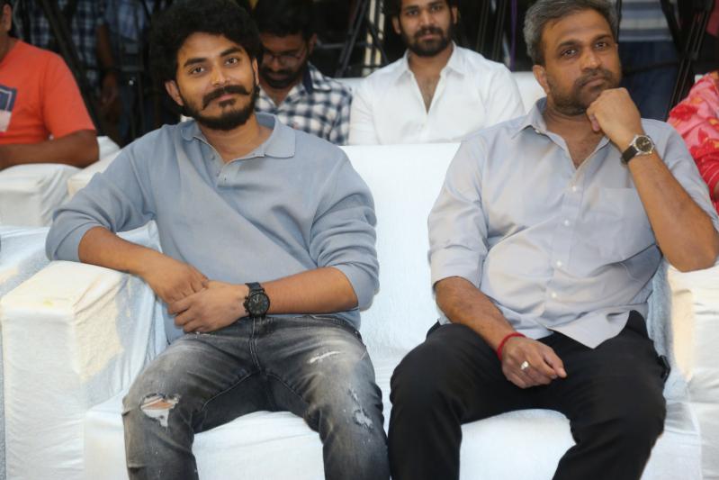 ashoka-vanamlo-arjuna-kalyanam-trailer-launch-9.jpg