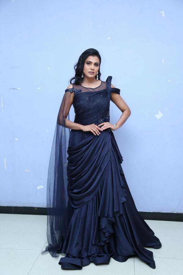 ashwini-reddy-stills-11.jpg