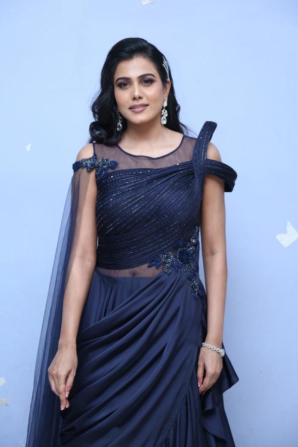 ashwini-reddy-stills-3.jpg