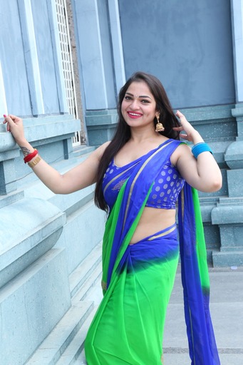 aswini-stills-3.jpg
