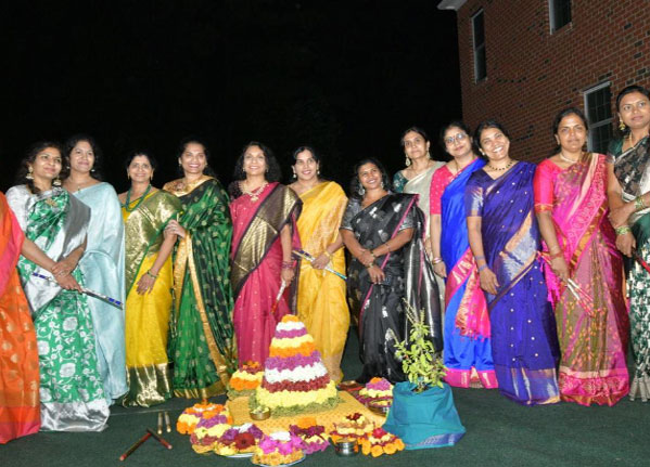 ata-bathukamma-celebrations-in-orlando-15-oct-2023-5.jpg