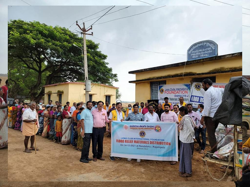 ata-flood-relief-distribution-in-rajampet-14-dec-2021-6.jpg