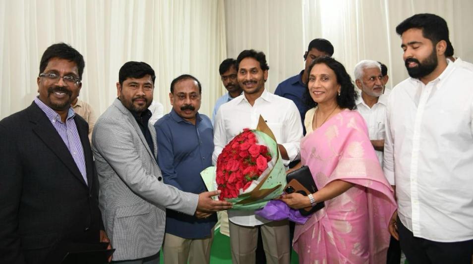 ata-leaders-meets-cm-ys-jagan-6-apr-2024-2.jpg