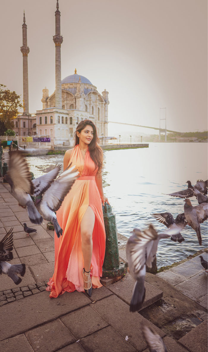 athulya-ravi-glamorous-stills-6.jpg