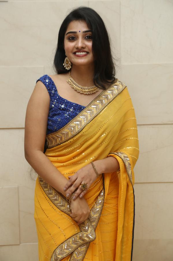 atira-raju-stills-24.jpg