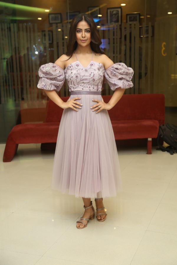 avika-gor-stills-15.jpg