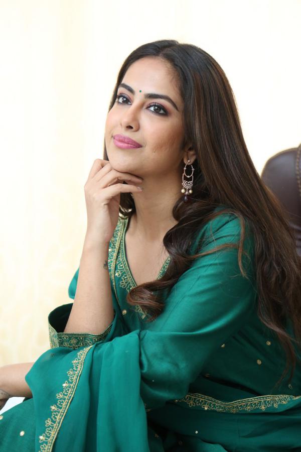 Avika Gor Stills