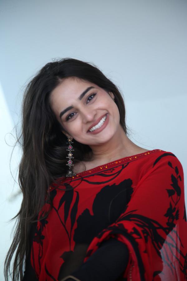 ayesha-singh-stills-6.jpg