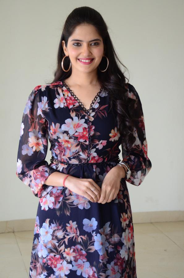 ayraa-stills-2.jpg