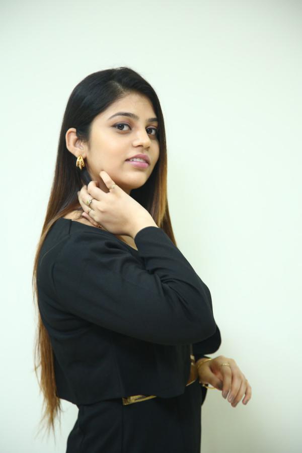 baandhavi-stills-17.jpg