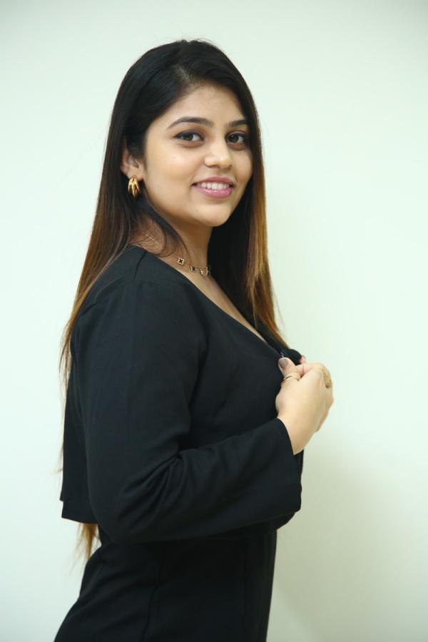 baandhavi-stills-18.jpg