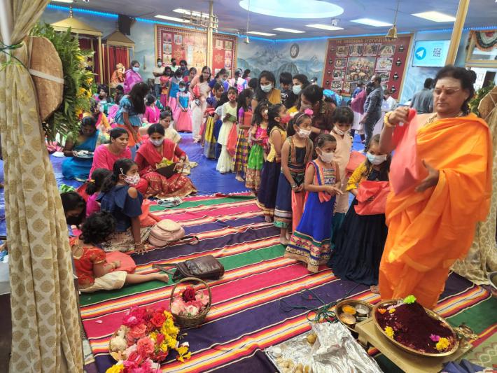 bala-puja-at-siva-kameswari-temple-in-la-7.jpg