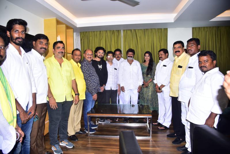 balakrishna-launched-the-iq-movie-trailer-9.jpg