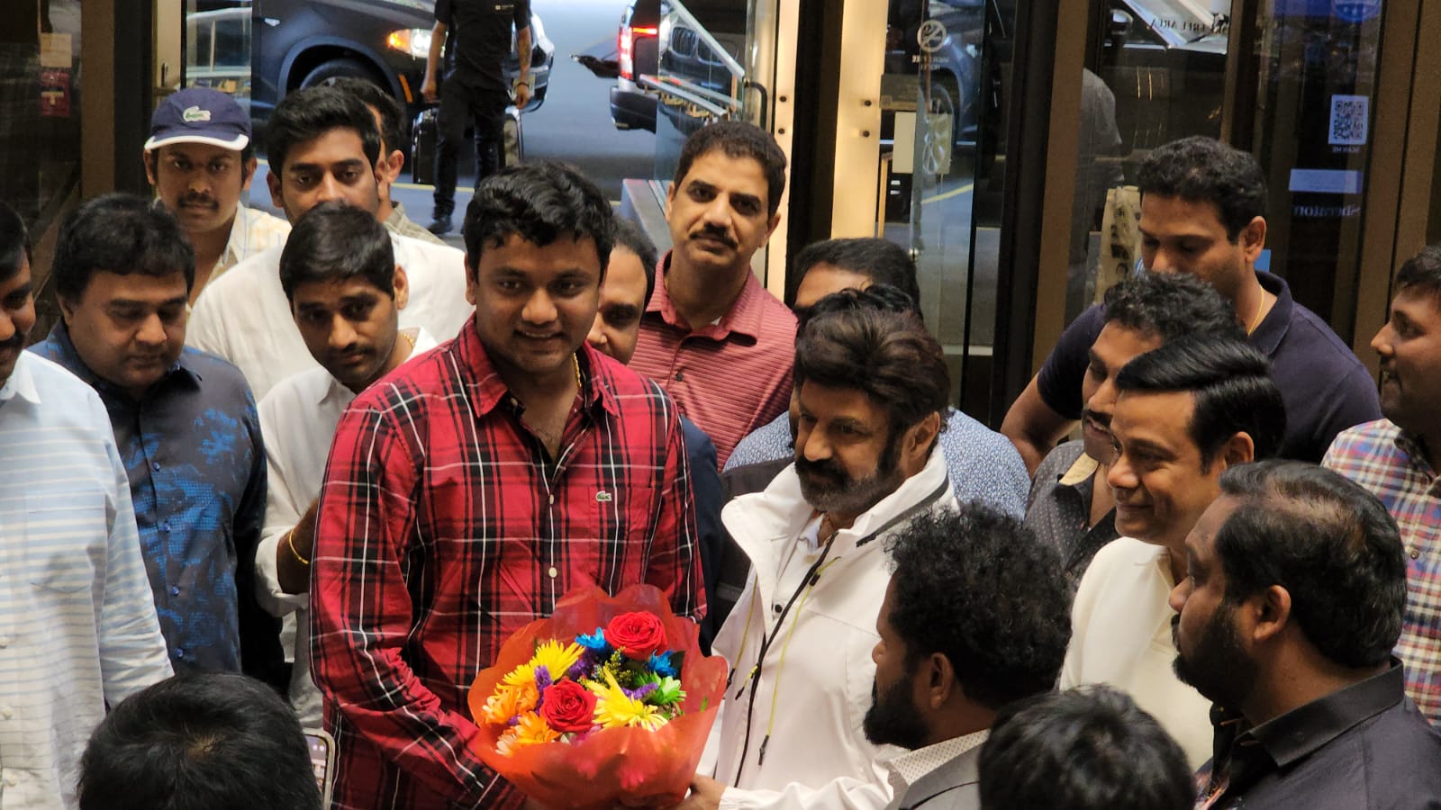 balakrishna-received-grand-welcome-in-philadelphia-7-jul-2023-10.jpg