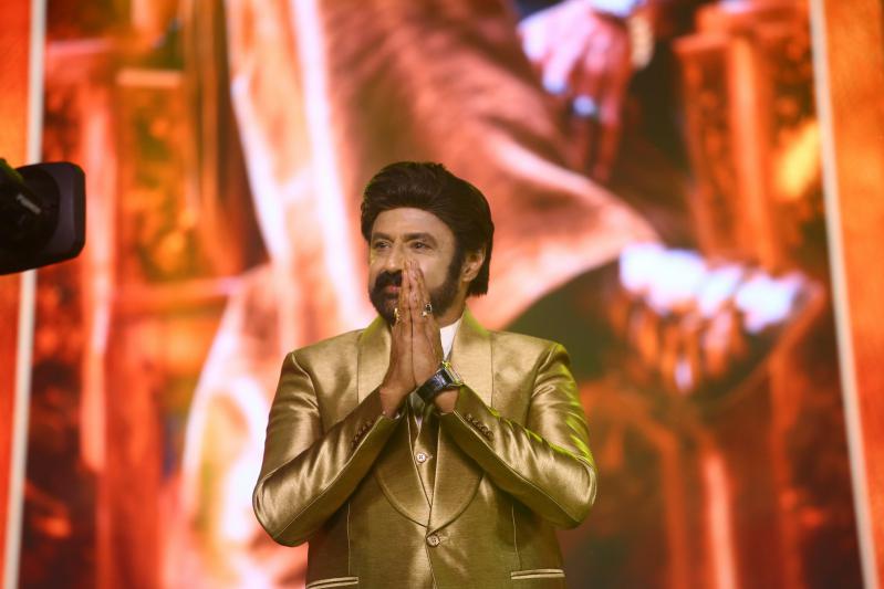 balakrishna-stills-3-12.jpg