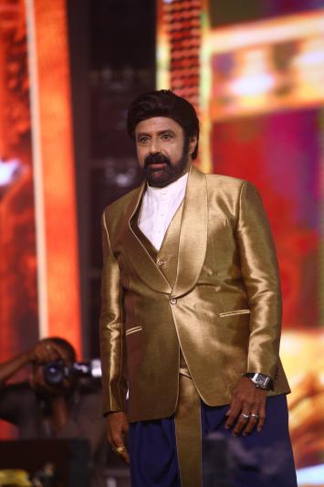 balakrishna-stills-3-4.jpg