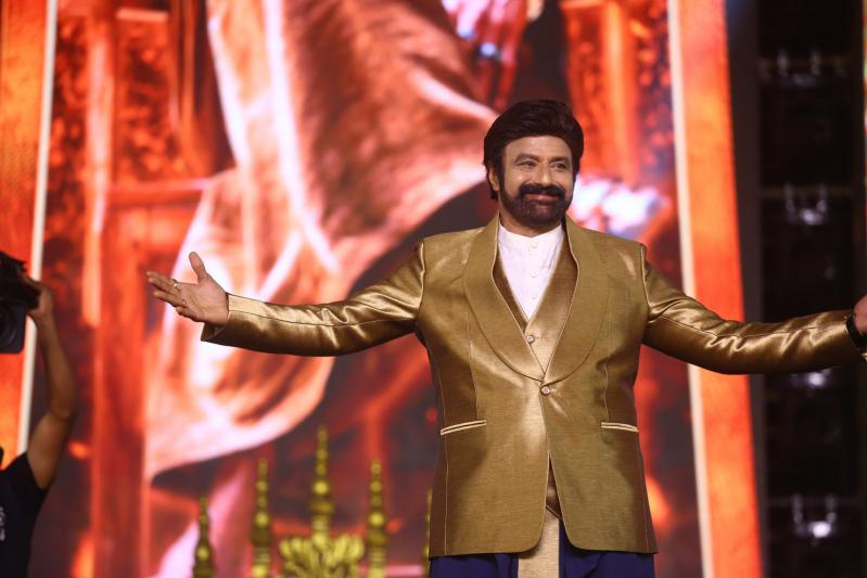 balakrishna-stills-3-6.jpg