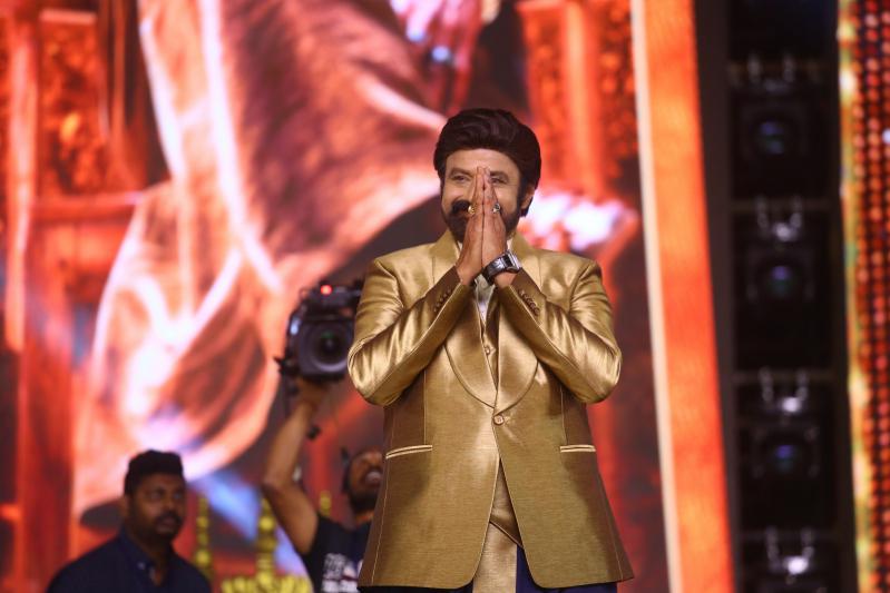 balakrishna-stills-3-7.jpg