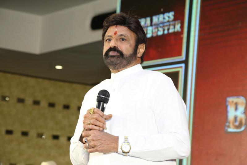 balakrishna-stills-4-11.jpg