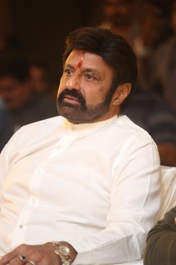 balakrishna-stills-4-2.jpg
