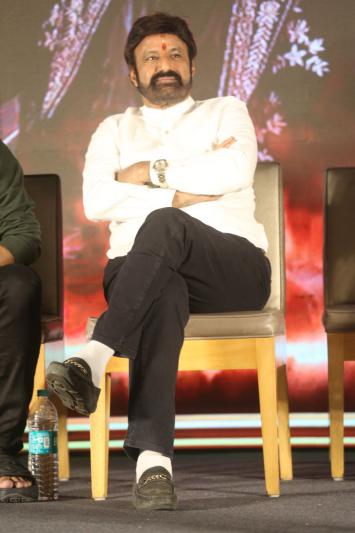 balakrishna-stills-4-8.jpg