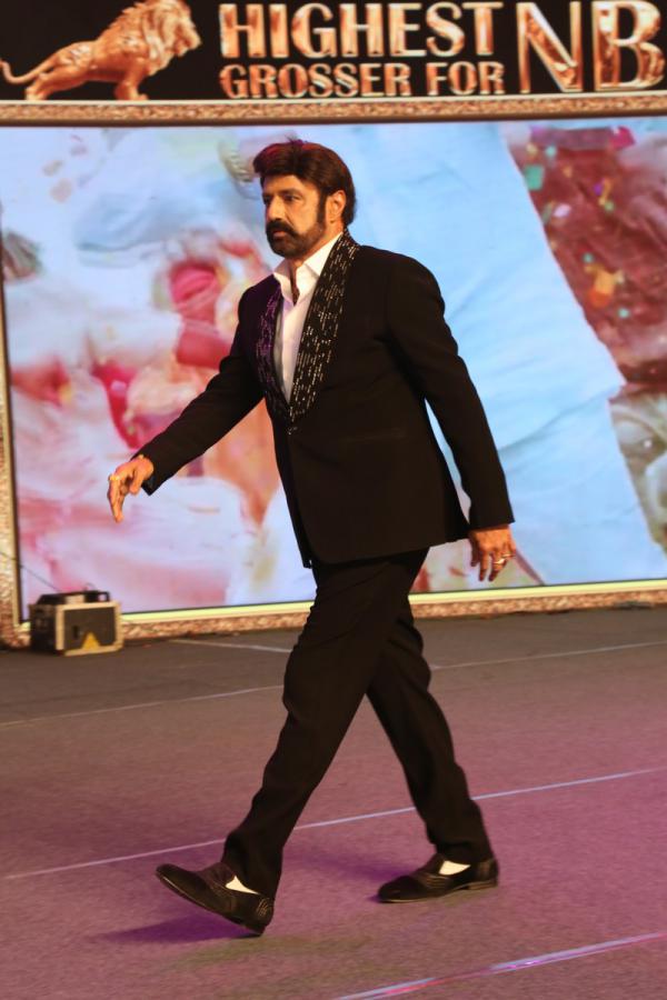 balakrishna-stills-5-3.jpg