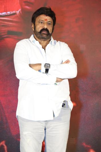 balakrishna-stills-at-vedha-pre-release-6.jpg