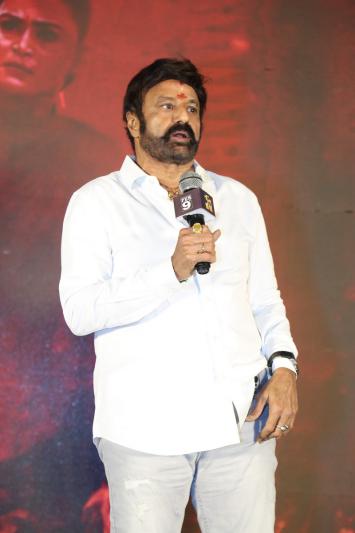 balakrishna-stills-at-vedha-pre-release-7.jpg