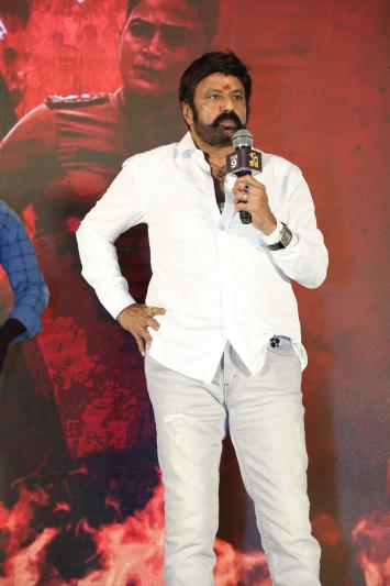 balakrishna-stills-at-vedha-pre-release-8.jpg
