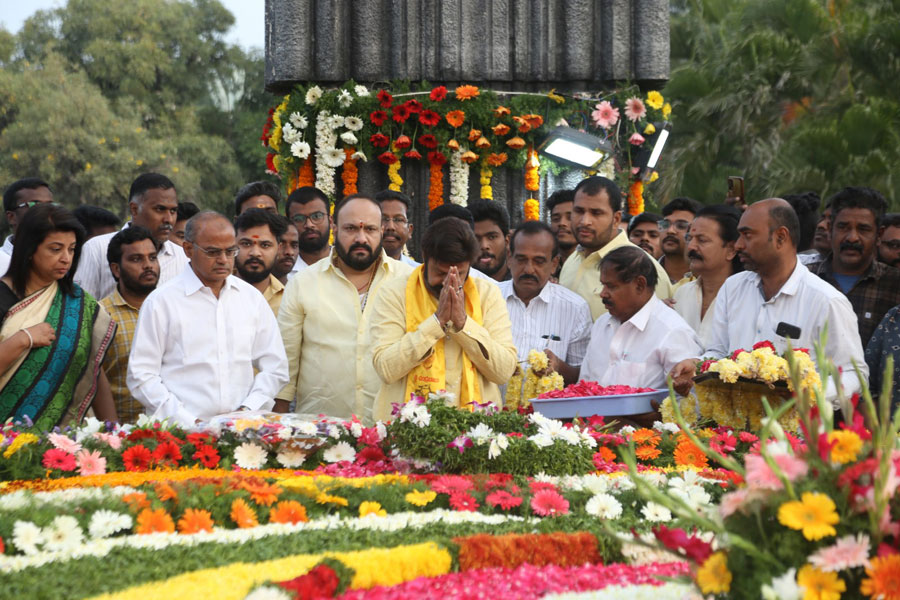 balakrishna-visited-ntr-ghat-at-ntr-28th-death-anniversary-17.jpg