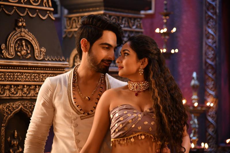 banaras-movie-stills-2-4.jpg