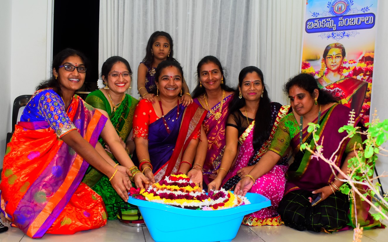 bathukamma-celebrations-in-malaysia-2-5.jpg