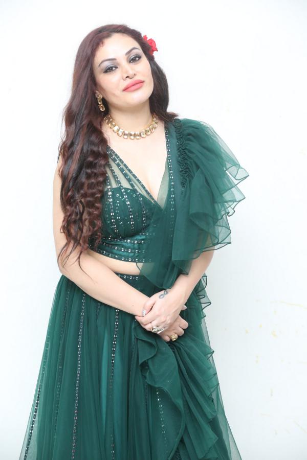 Bevelyn Bharraj Stills