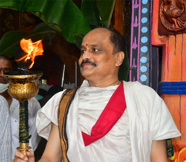 bhavani-deeksha-maladharana-in-vijayawada-7.jpg