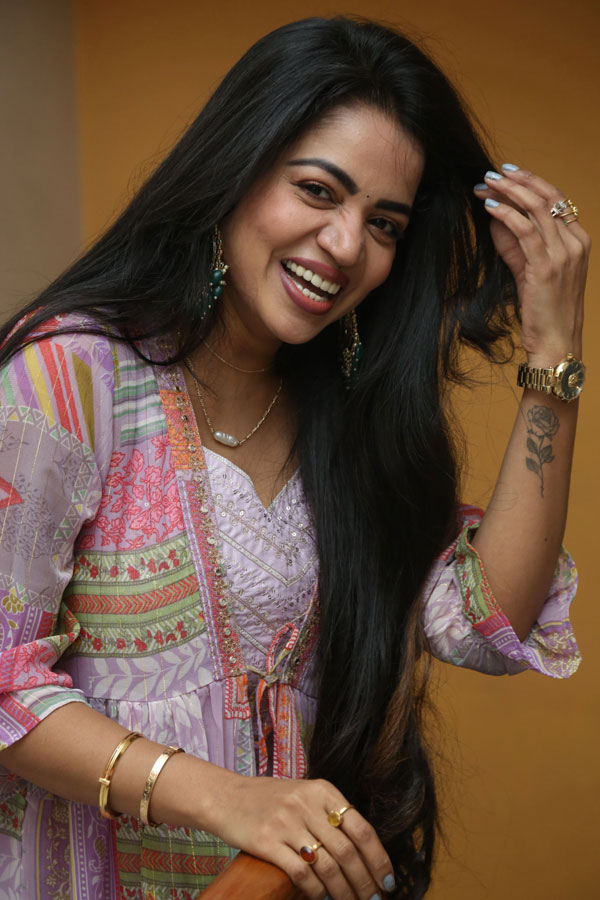 bhavya-sree-stills-24.jpg